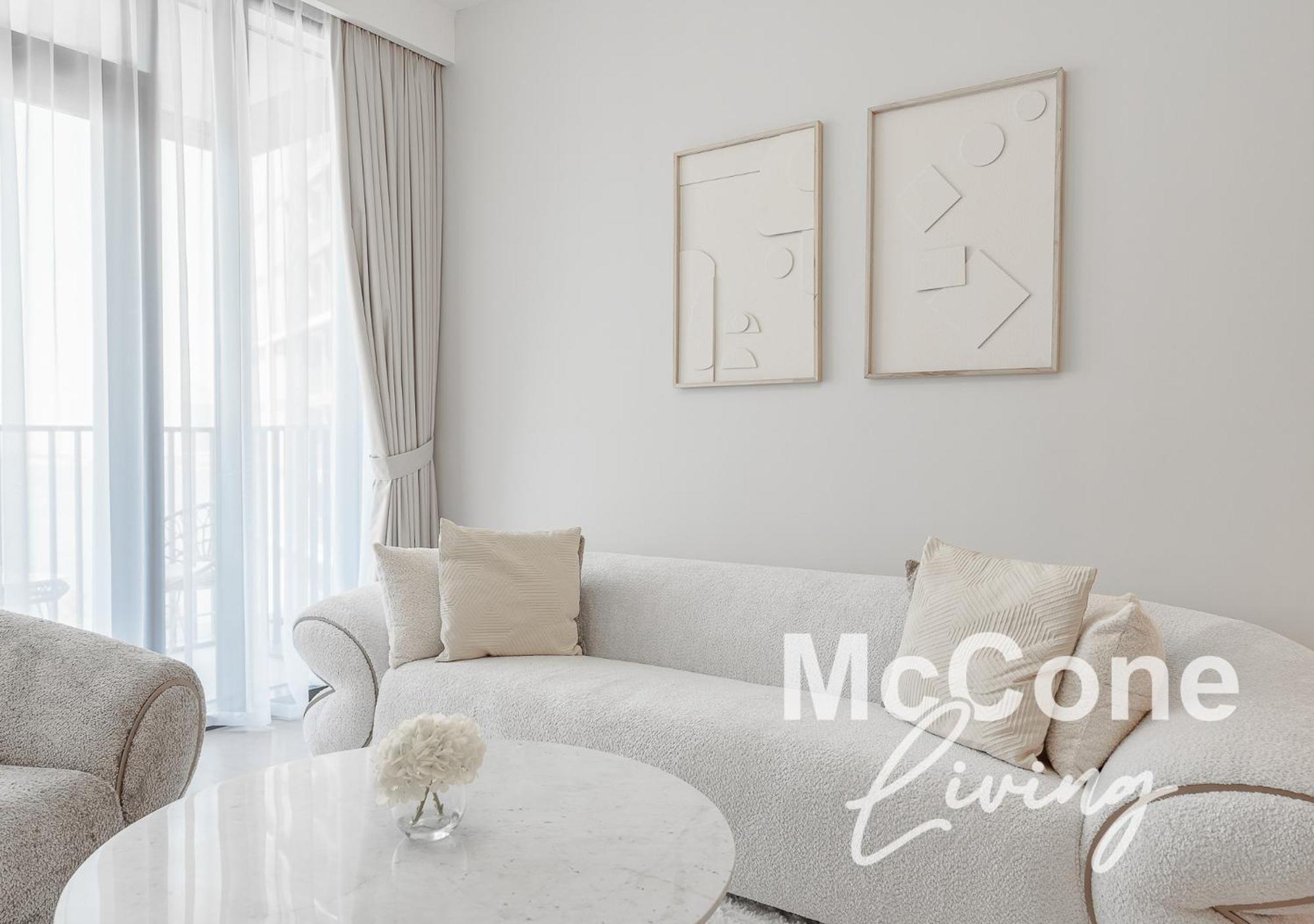 Bright 2br With Pool & Creek Views *