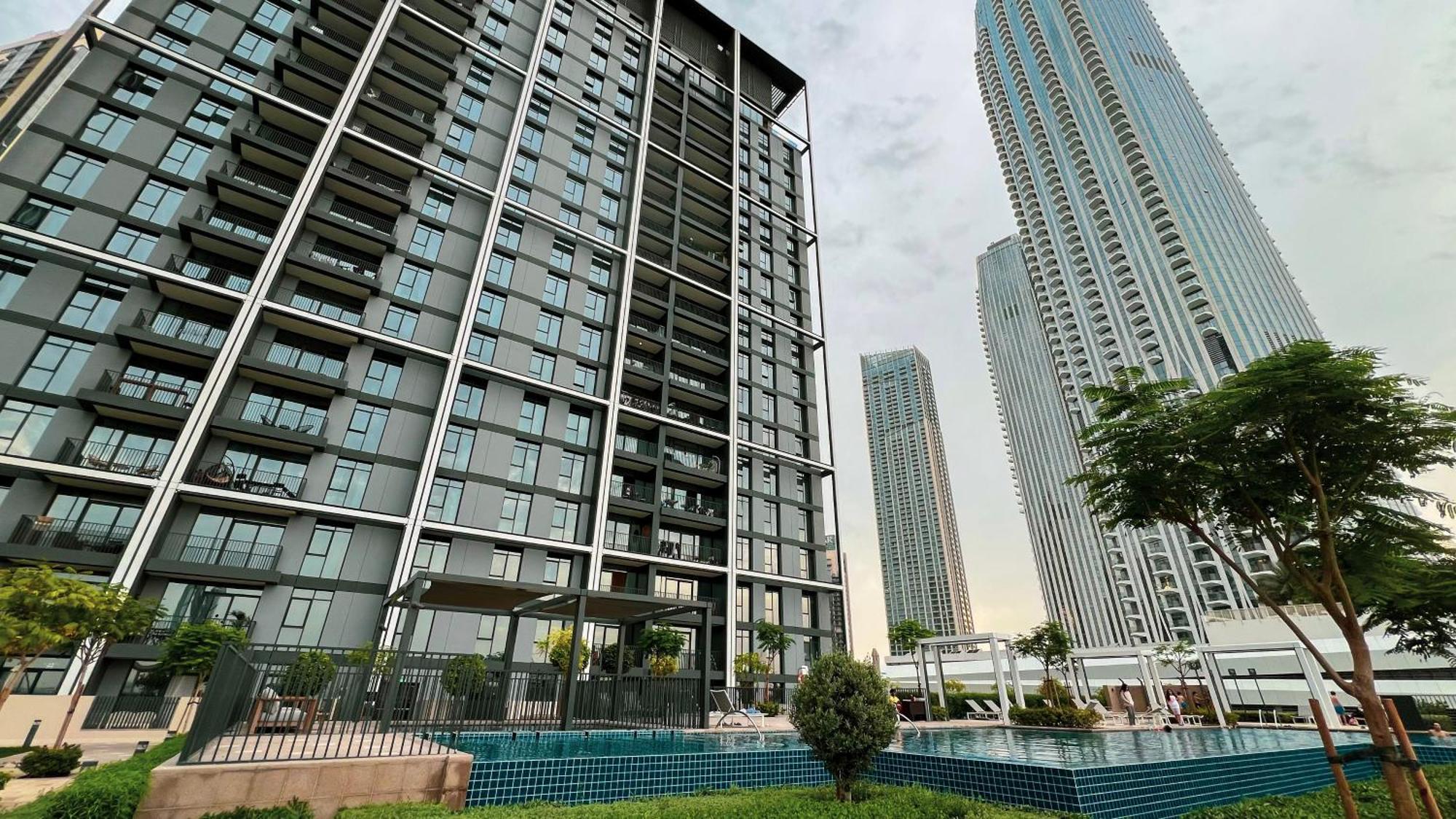 Apartment Bright 2br With Pool & Creek Views Dubai